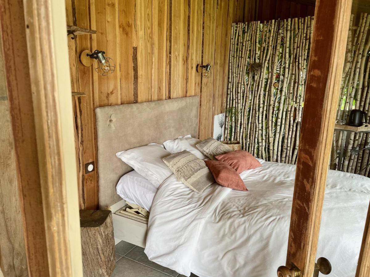 Bed and Breakfast Le P'Tit Nid De Gabriel Les Touches-de-Périgny Esterno foto